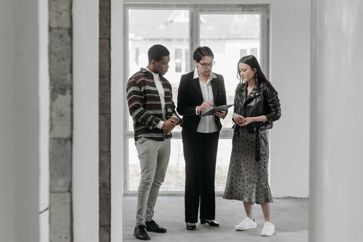 5 Key Questions to Ask Before Making an Offer on a Home